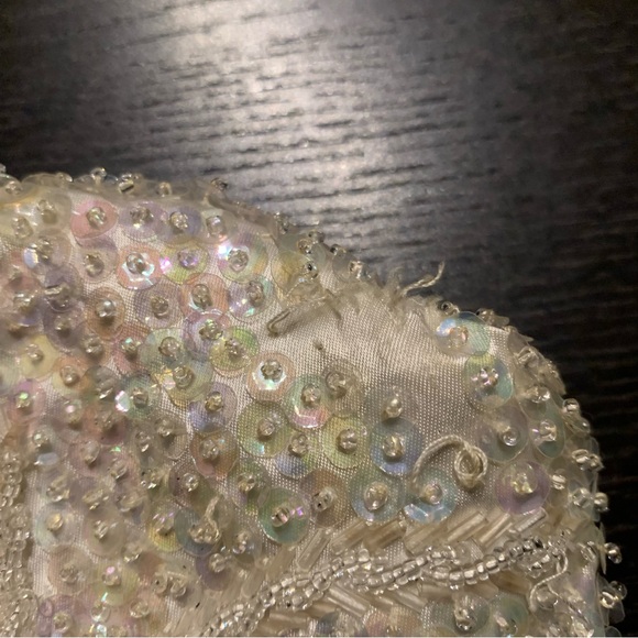 Vintage Iridescent Beaded Clutch - Picture 4 of 5